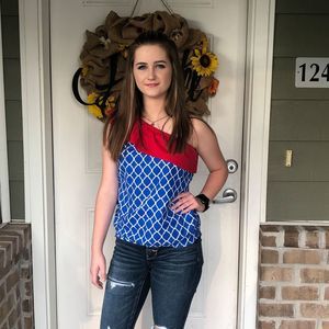 Meet your Posher, Abby leeann